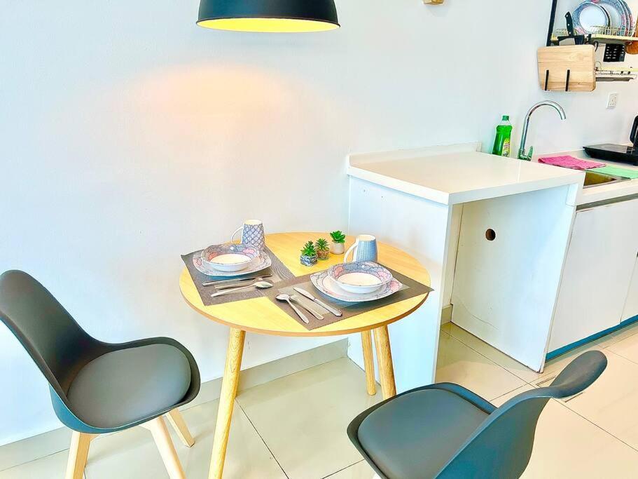 G 1-5Pax Cozy Home Trefoil Setia Alam 100Mps Wifi & Tv Sccc المظهر الخارجي الصورة